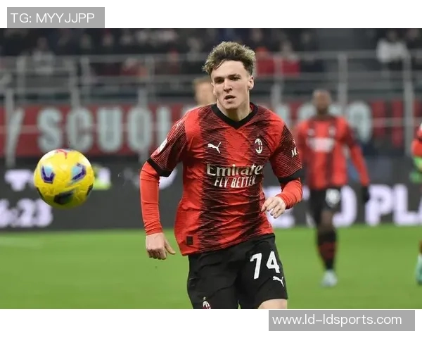 米兰对比萨前瞻莱奥与希门尼斯联手冲击阿尔比奥尔防线 米兰对比萨前瞻莱奥与希门尼斯联手冲击阿尔比奥尔防线