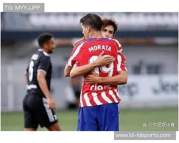 小西蒙尼遭对手球迷辱骂引发热议马竞与毕巴比赛的争议瞬间