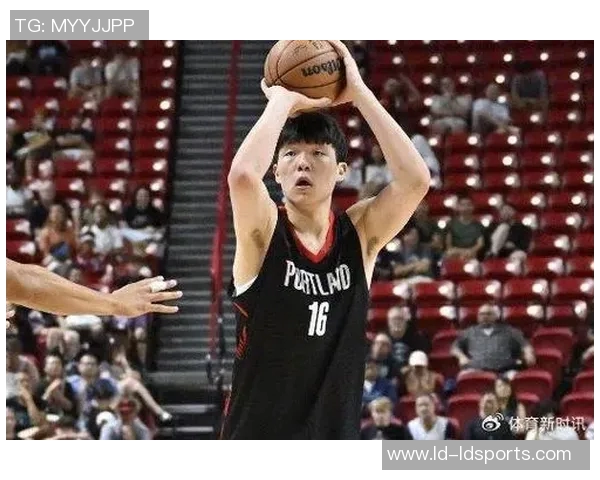 杨瀚森谈季前赛中锋对位体验与夏季联赛的显著差异