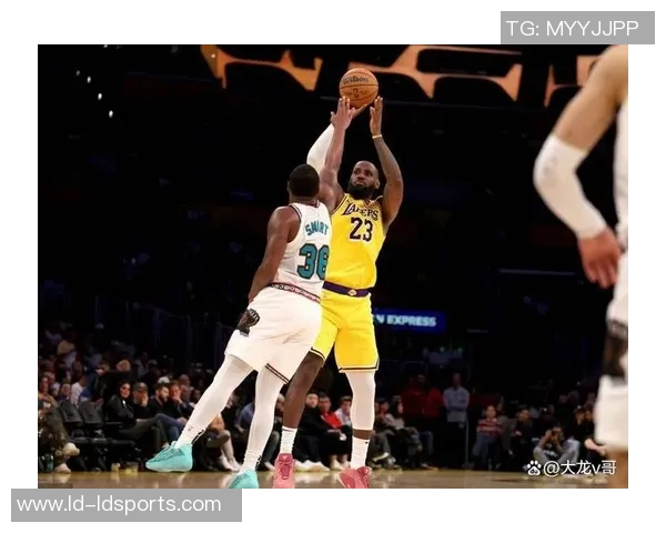 詹姆斯回忆童年梦想与高中觉醒打NBA成职业生涯的转折点 詹姆斯回忆童年梦想与高中觉醒打NBA成职业生涯的转折点