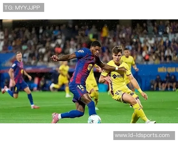 弗里克奖励巴萨球员两天假期拉什福德等人自发加练迎接挑战 弗里克奖励巴萨球员两天假期拉什福德等人自发加练迎接挑战