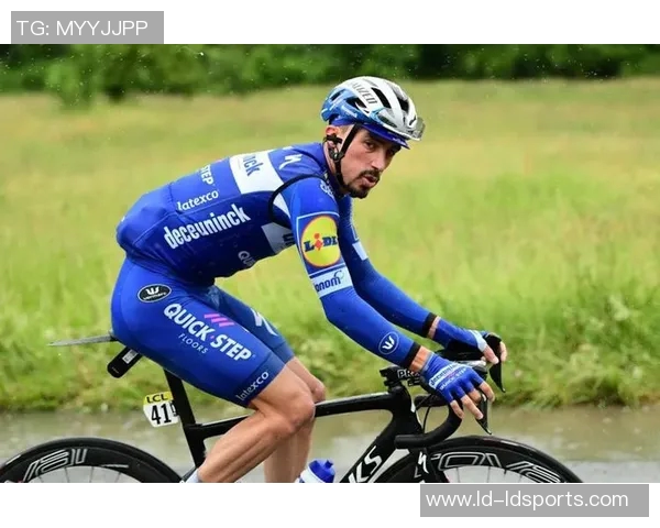 米兰意外失分仅剩微弱优势多队争夺榜首机会均等